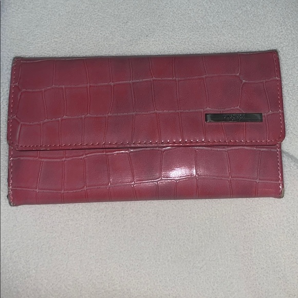 PINK LIGHT USED WALLET - Picture 4 of 4